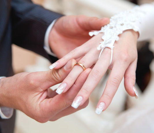Paznokcie do ślubu – podpowiadamy, jak je zrobić!